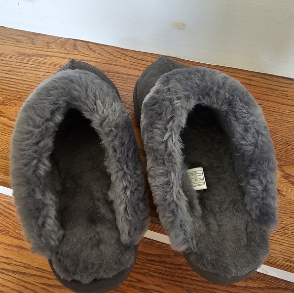 Designer Slippers; Size: 8M; (UK 6.5) - Picture 6 of 10